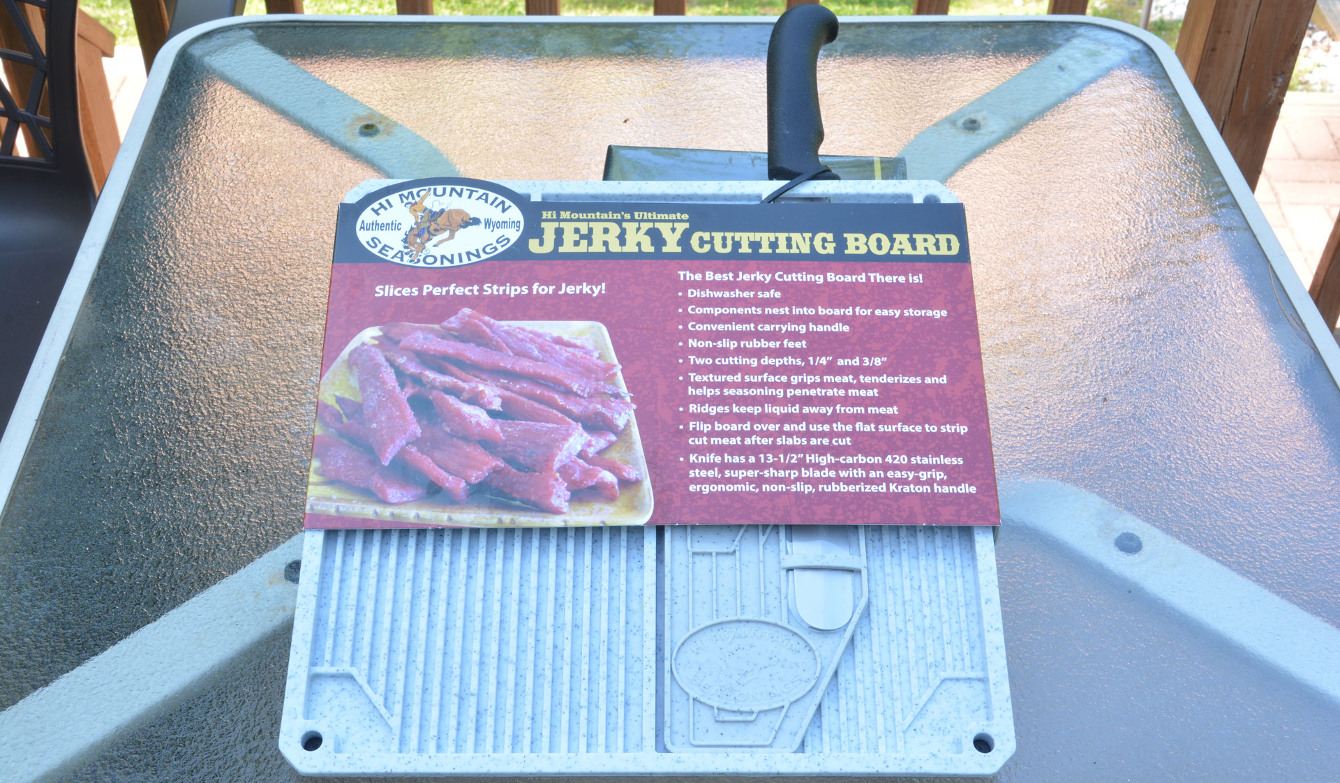 Jerky board and knife