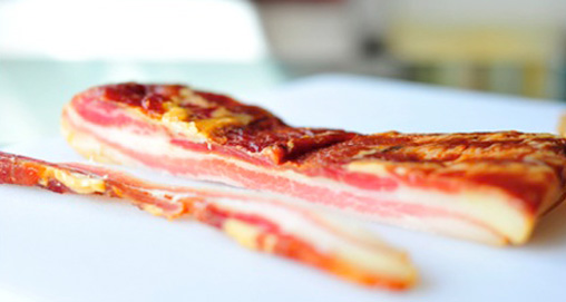201142211114-bacon_f.jpg