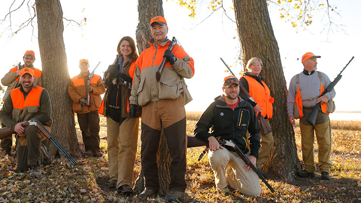 5_reasons_be_american_hunter_f.jpg