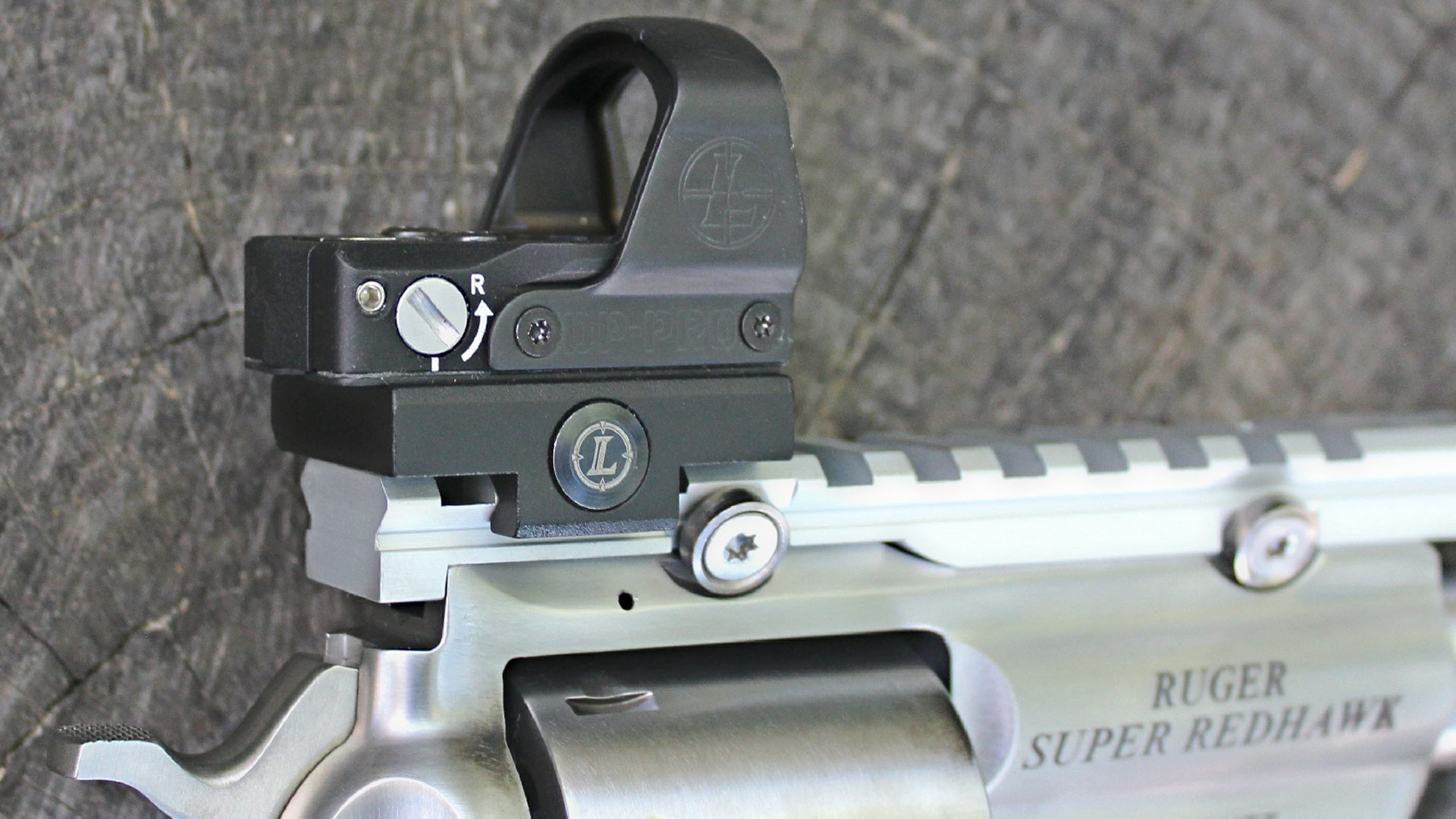 Ruger super redhawk with optic mounted