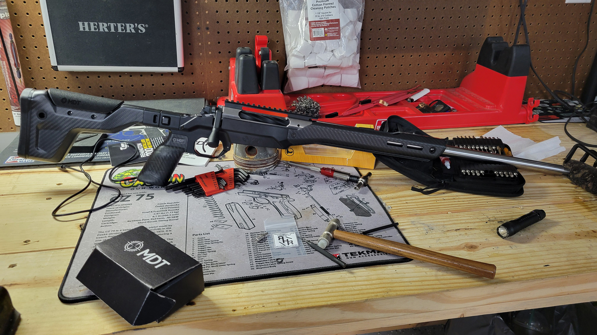 Unfolded Model 2020 on bench