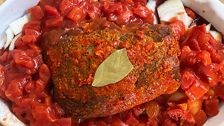 recipe-portuguese-paprika-venison-roast_lead.jpg