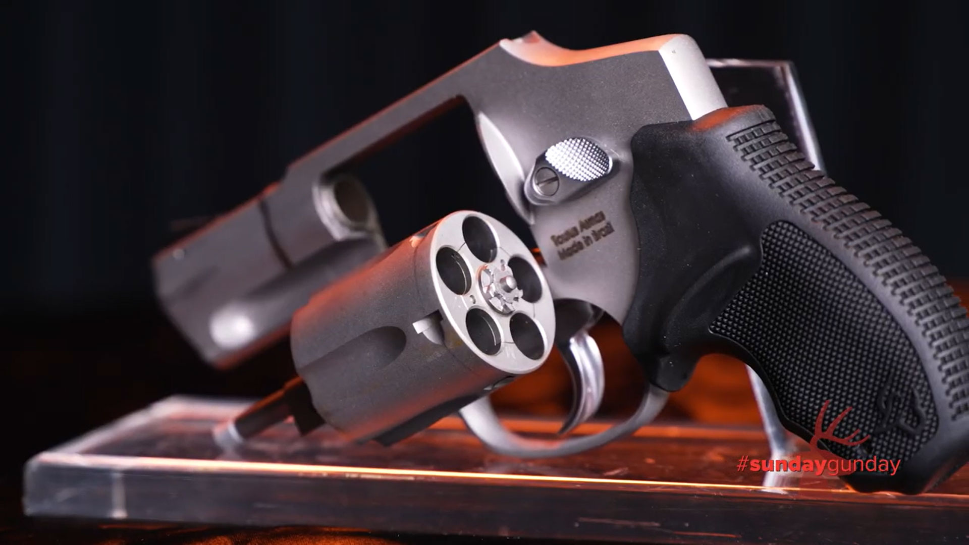 Taurus 650 with cylinder open