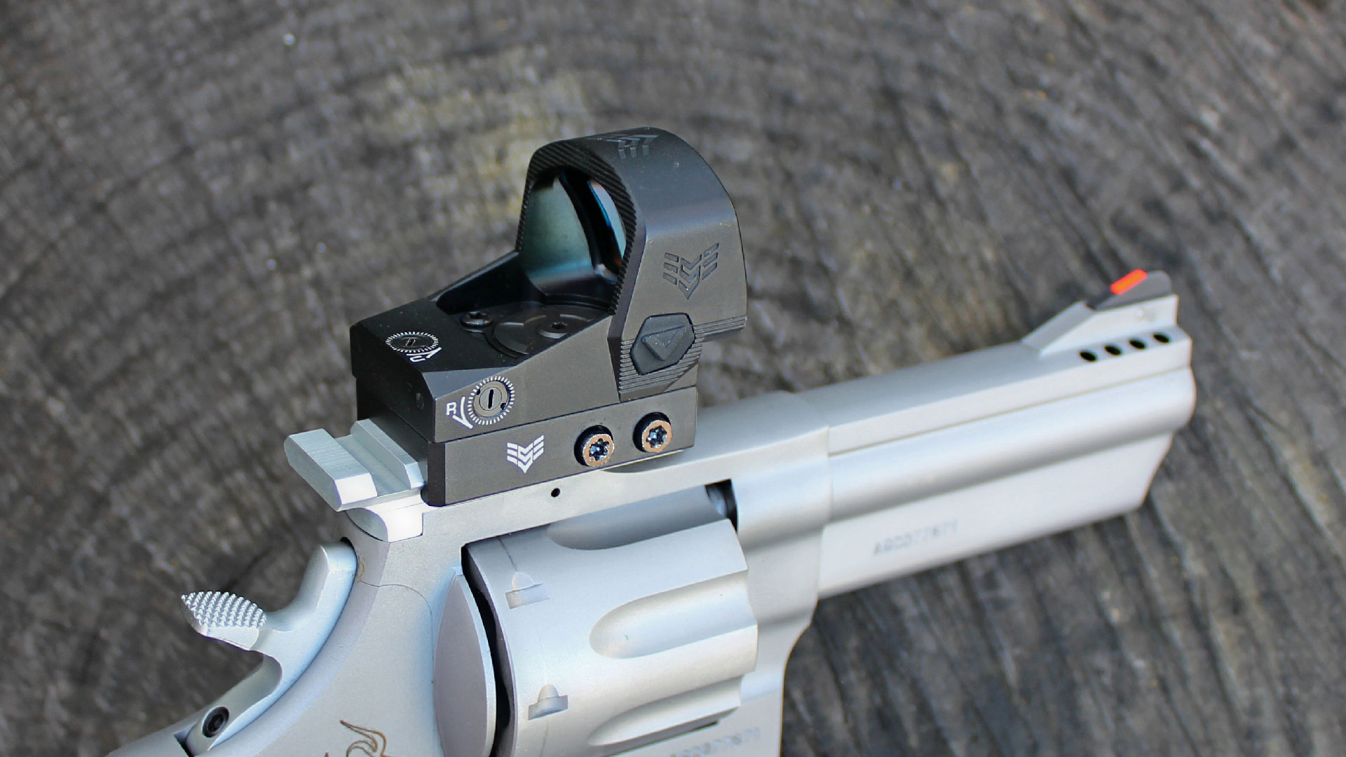 Taurus 608 Revolver with red dot optic